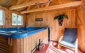 4Br Chalet Near Massif Du Sud Hottub & Fire Pit